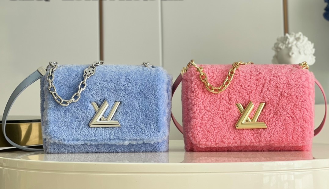 Сумка LOUIS VUITTON TWIST MM