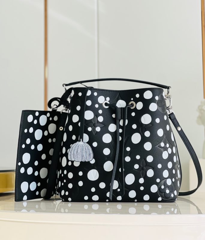 LV X YK СУМКА NEONOE MM