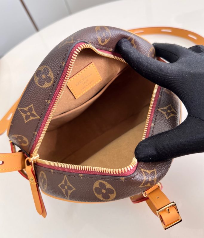 Сумка LOUIS VUITTON BOITE CHAPEAU SOUPLE MM