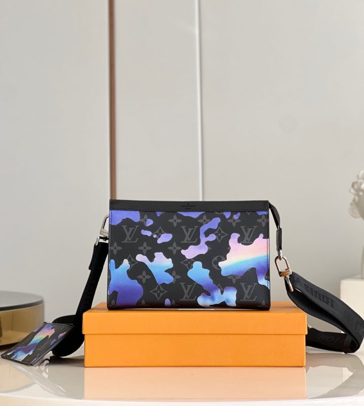 БУМАЖНИК LOUIS VUITTON GASTON С ПЛЕЧЕВЫМ РЕМНЁМ
