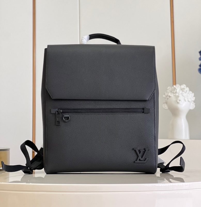 Рюкзак LOUIS VUITTON FLAP