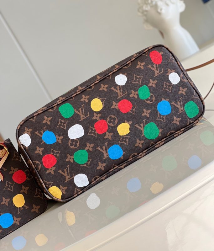 LV X YK СУМКА NEVERFULL MM