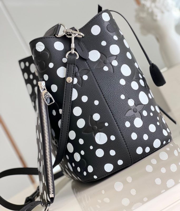 LV X YK СУМКА NEONOE MM