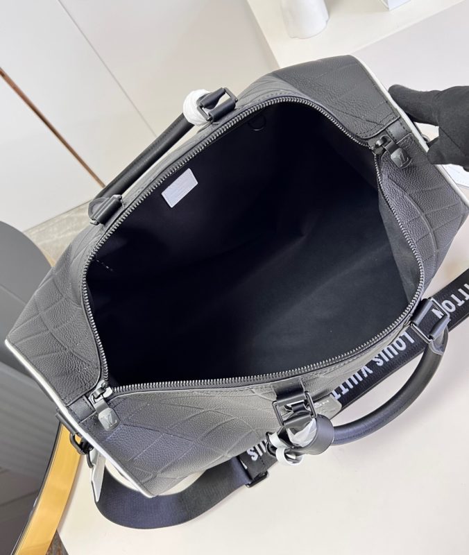 Сумка LOUIS VUITTON KEEPALL 50 С ПЛЕЧЕВЫМ РЕМНЁМ