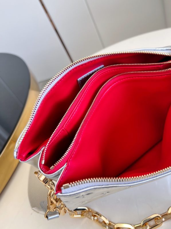 Сумка LOUIS VUITTON COUSSIN PM