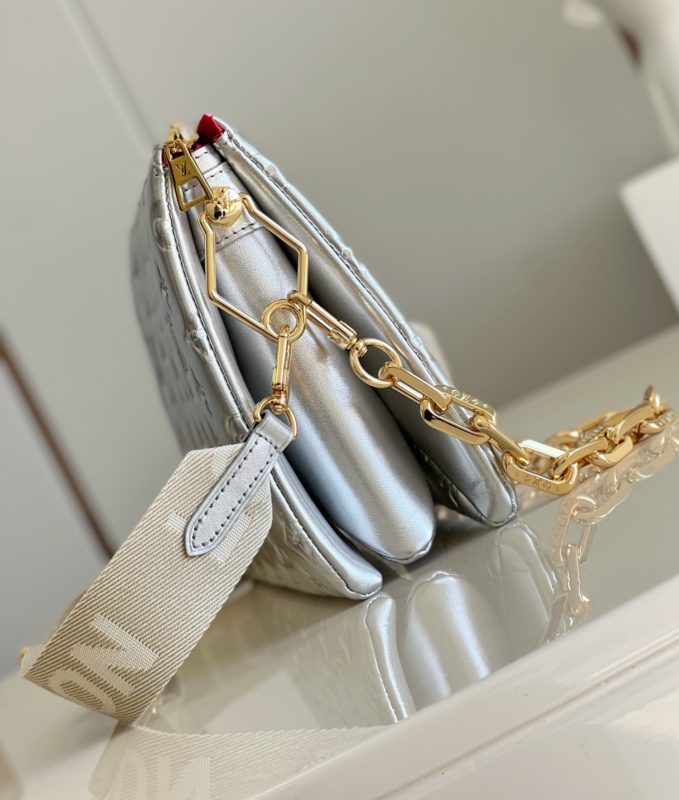 Сумка LOUIS VUITTON COUSSIN PM