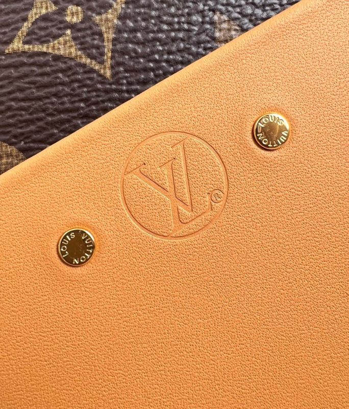 Сумка LOUIS VUITTON BOITE CHAPEAU SOUPLE MM