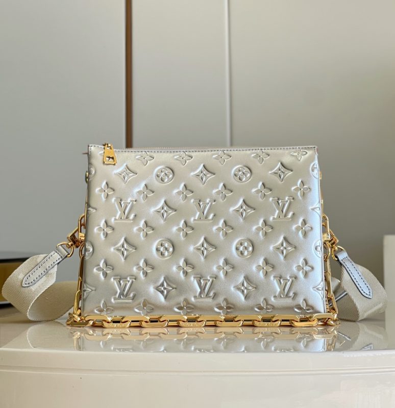Сумка LOUIS VUITTON COUSSIN PM