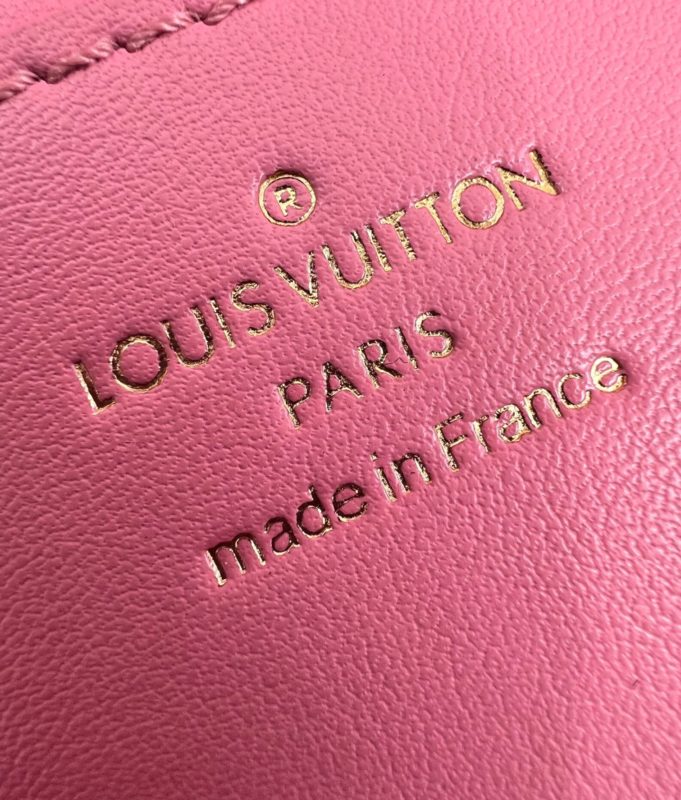 Сумка LOUIS VUITTON TWIST MM
