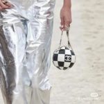 Клатч на цепочке CHANEL