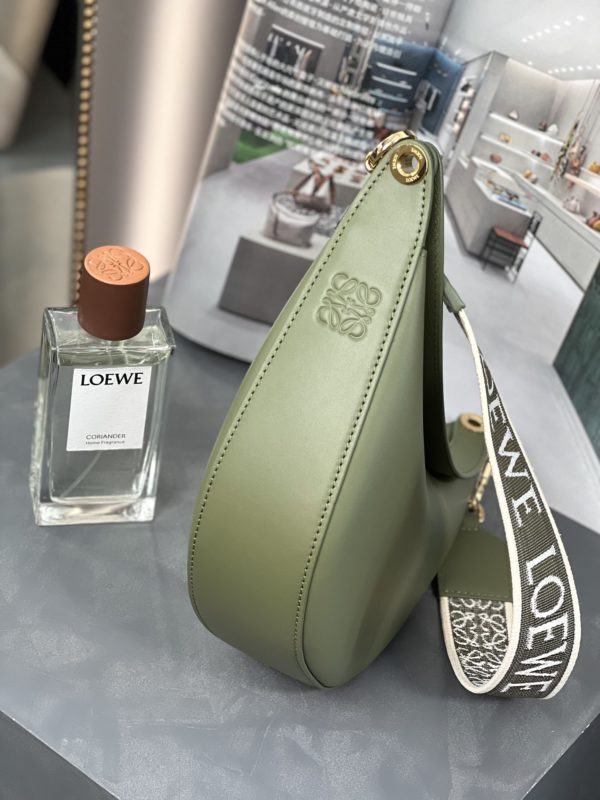 Loewe Luna bag