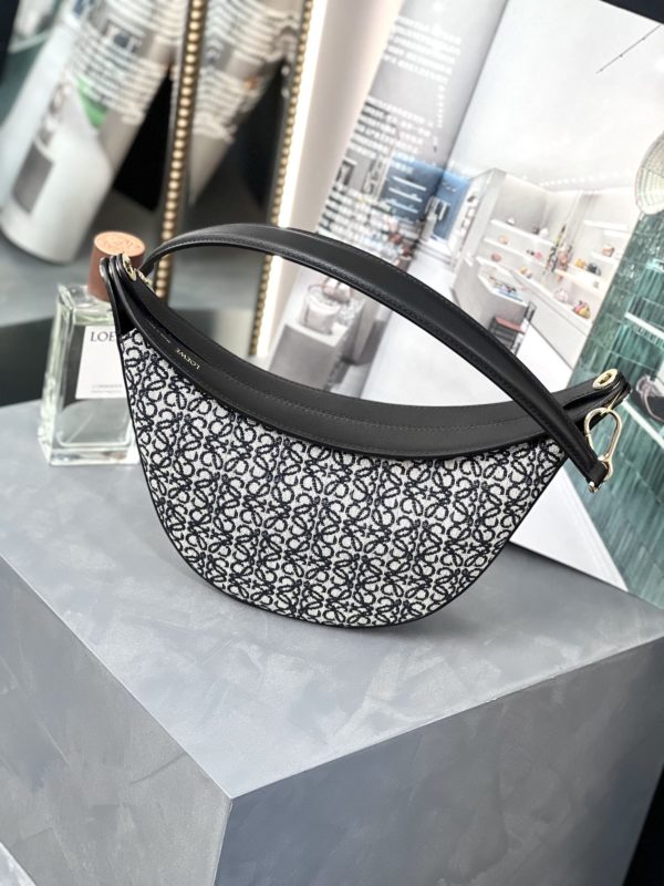 Loewe Luna bag