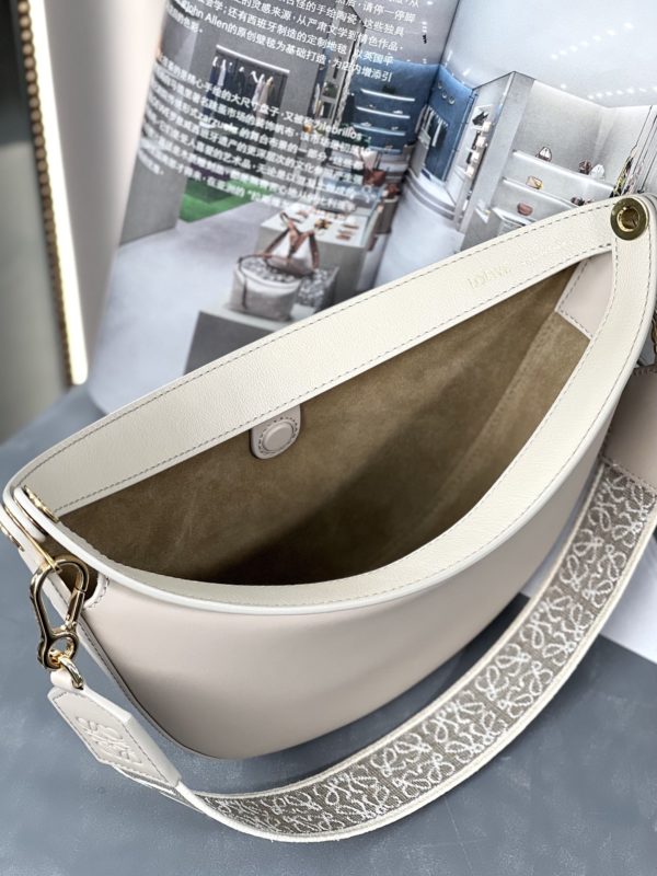 Loewe Luna bag