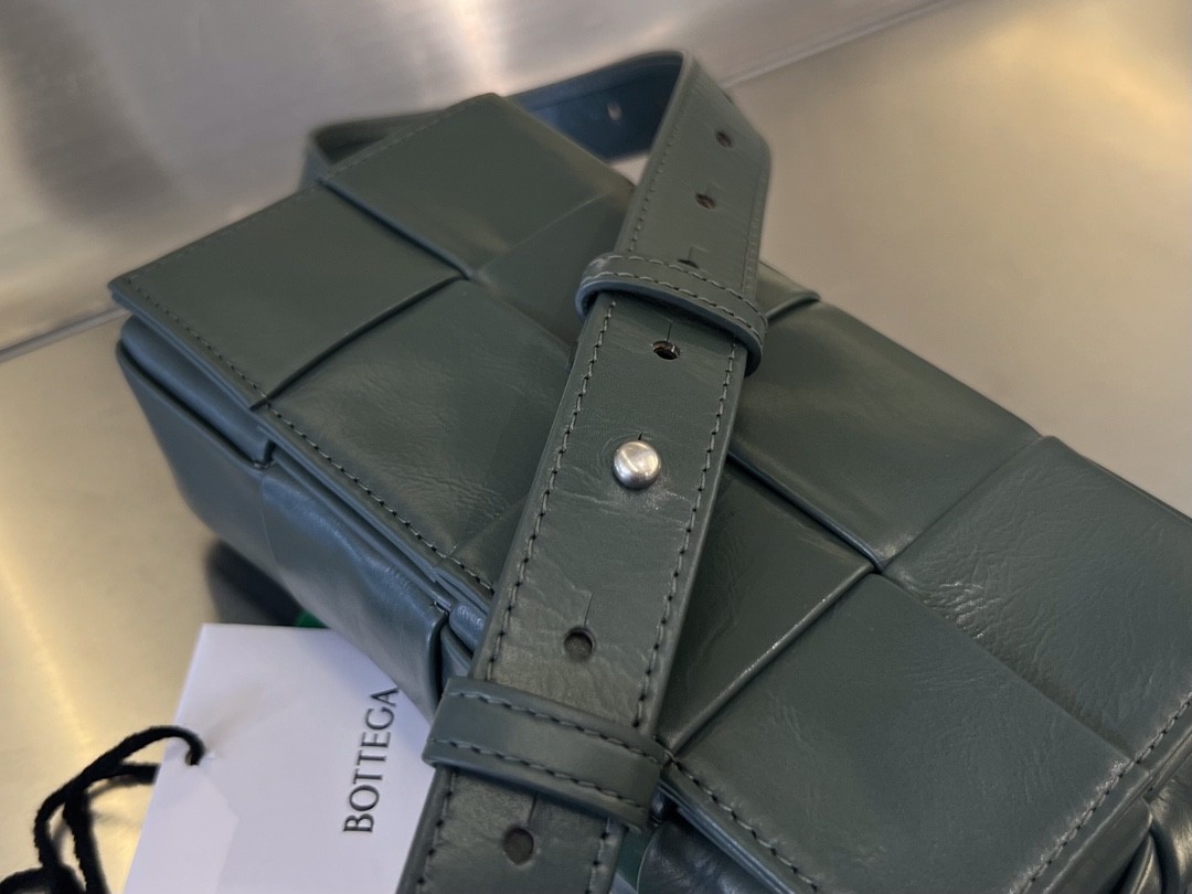 Сумка BOTTEGA VENETA Cassette Belt