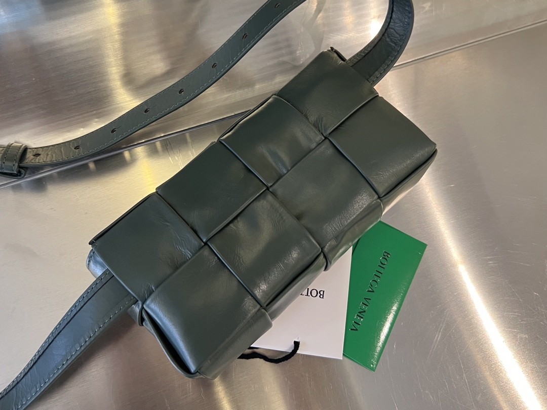 Сумка BOTTEGA VENETA Cassette Belt