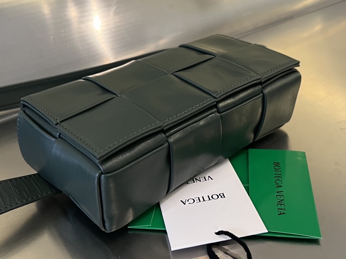Сумка BOTTEGA VENETA Cassette Belt