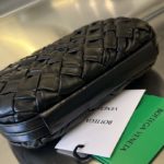 Сумка BOTTEGA VENETA Knot Minaudiere