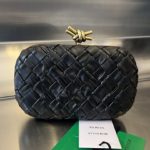 Сумка BOTTEGA VENETA Knot Minaudiere