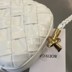 Сумка BOTTEGA VENETA Knot Minaudiere On Strap