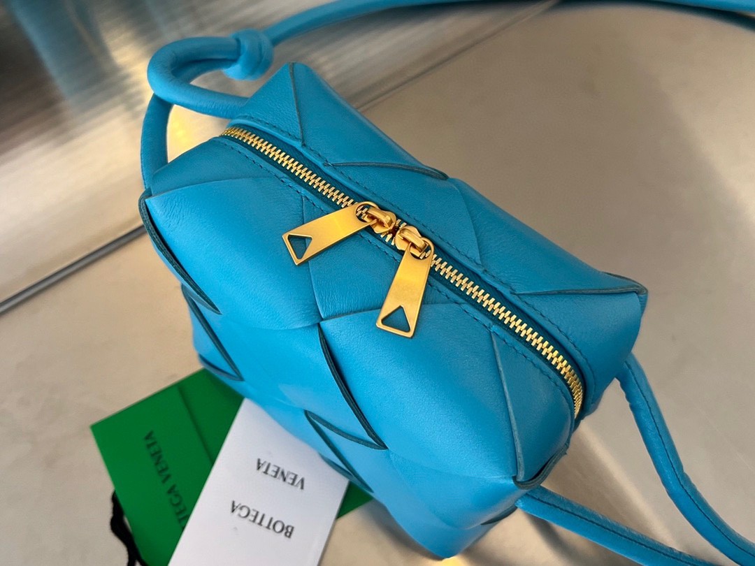 Bottega Veneta Mini Cassette Camera