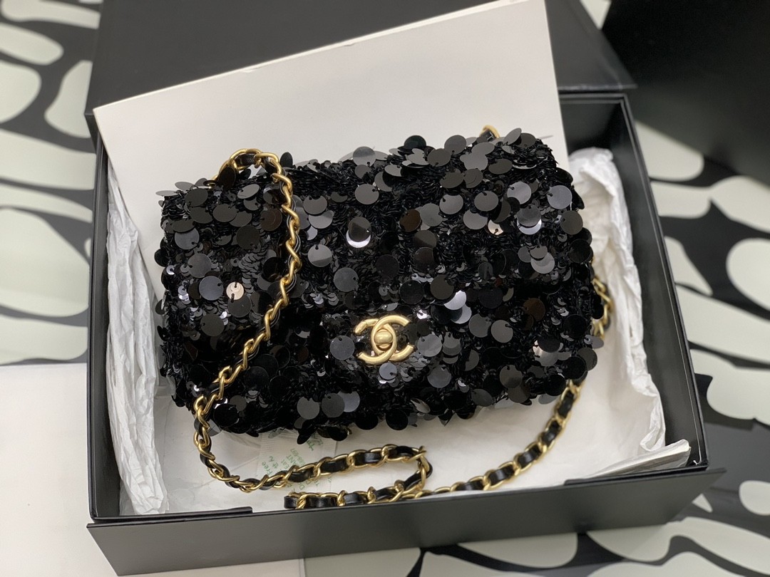 Сумка-конверт CHANEL
