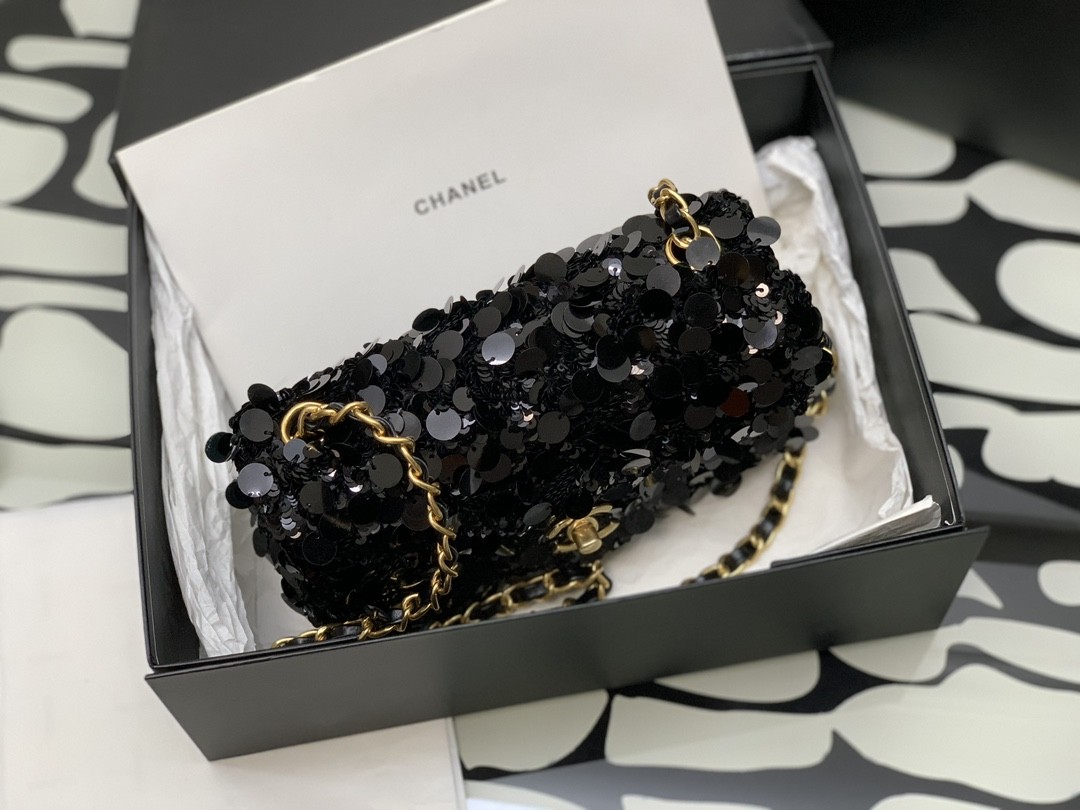Сумка-конверт CHANEL