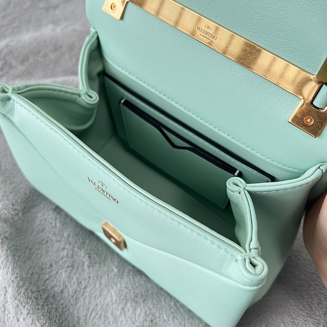 Сумка VALENTINO MINI ONE STUD