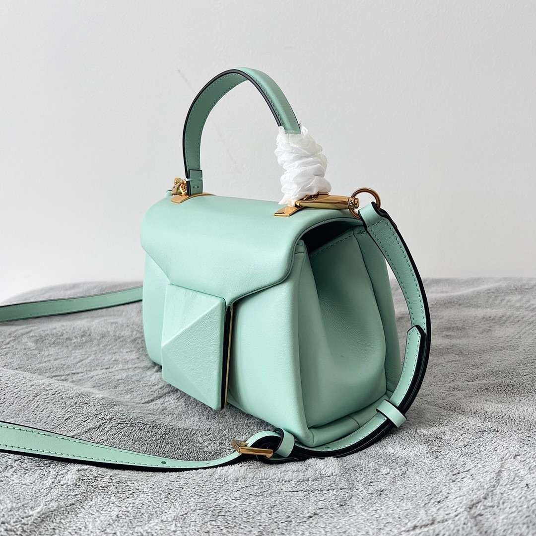 Сумка VALENTINO MINI ONE STUD
