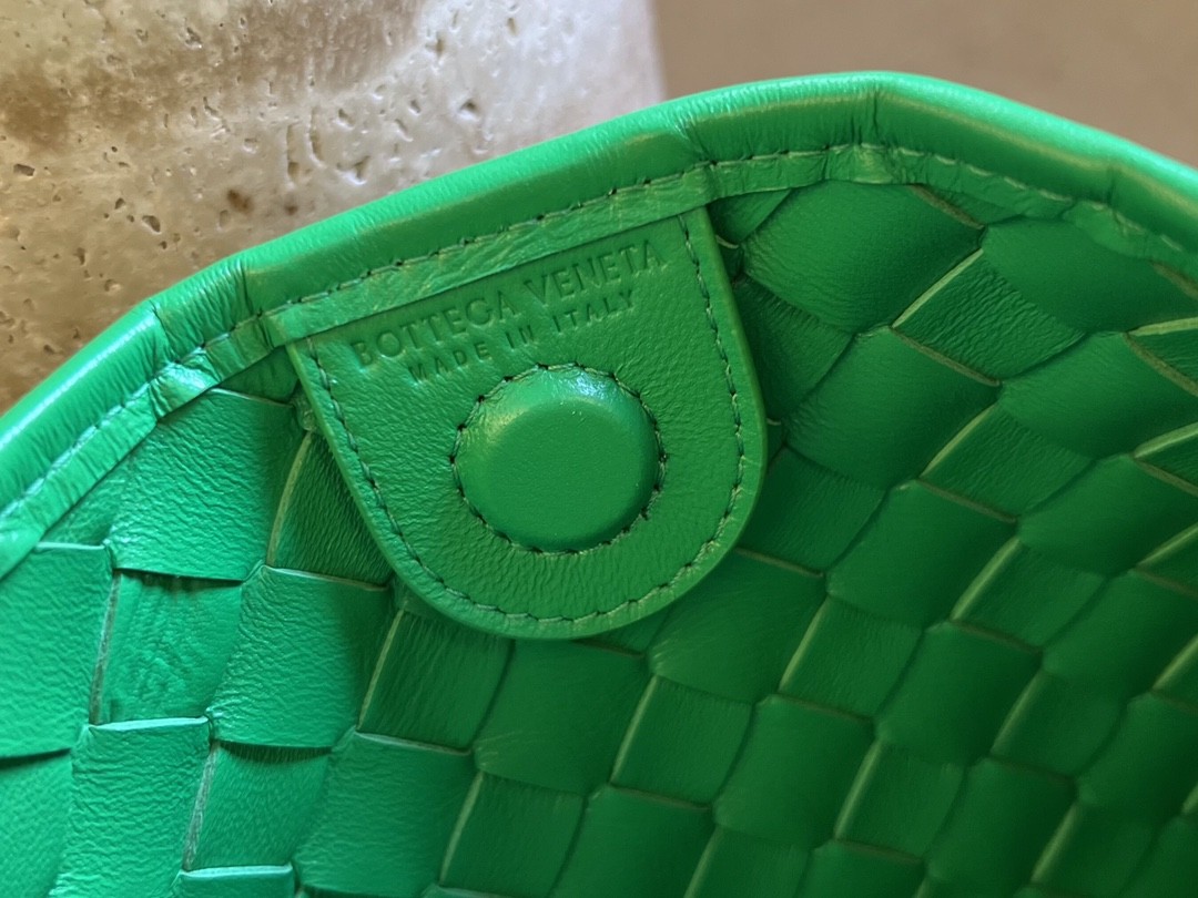 Сумка BOTTEGA VENETA Sardine Top Handle