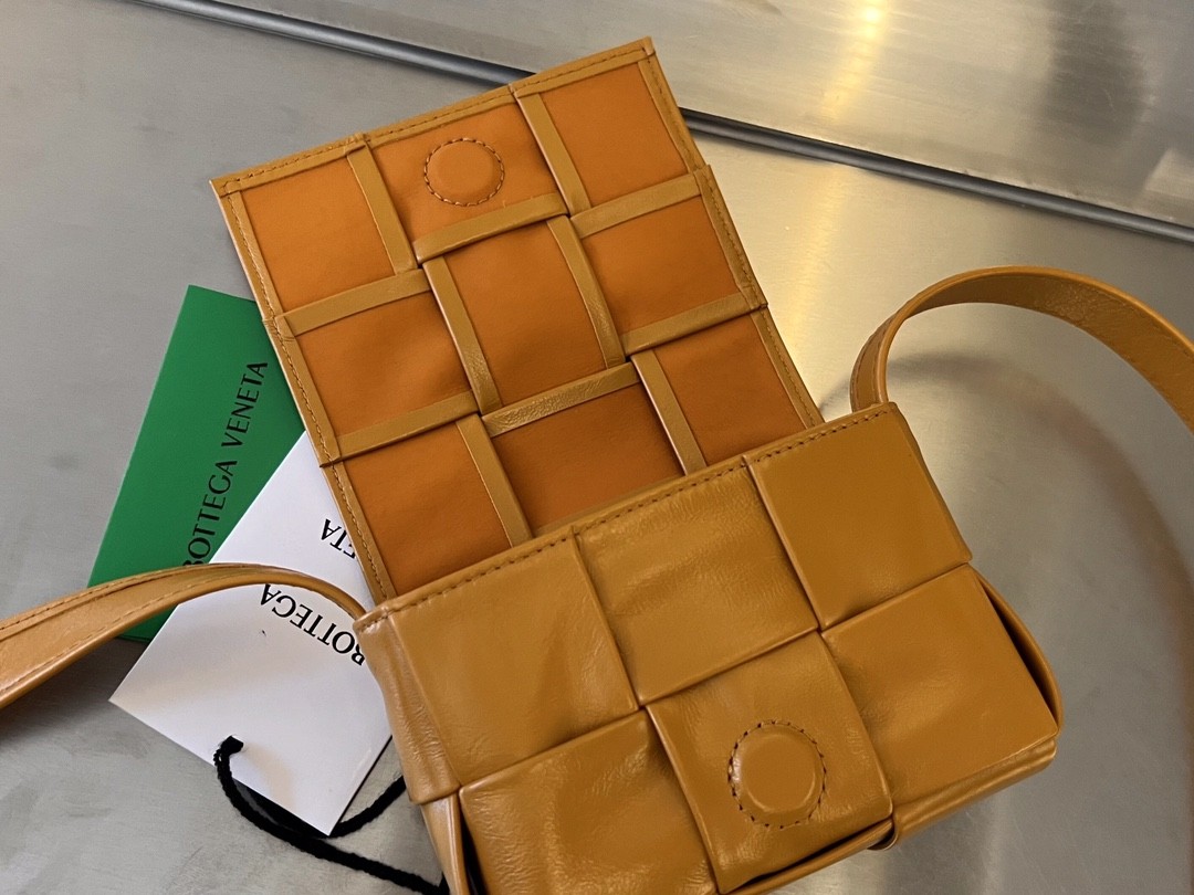Сумка BOTTEGA VENETA Candy Cassette