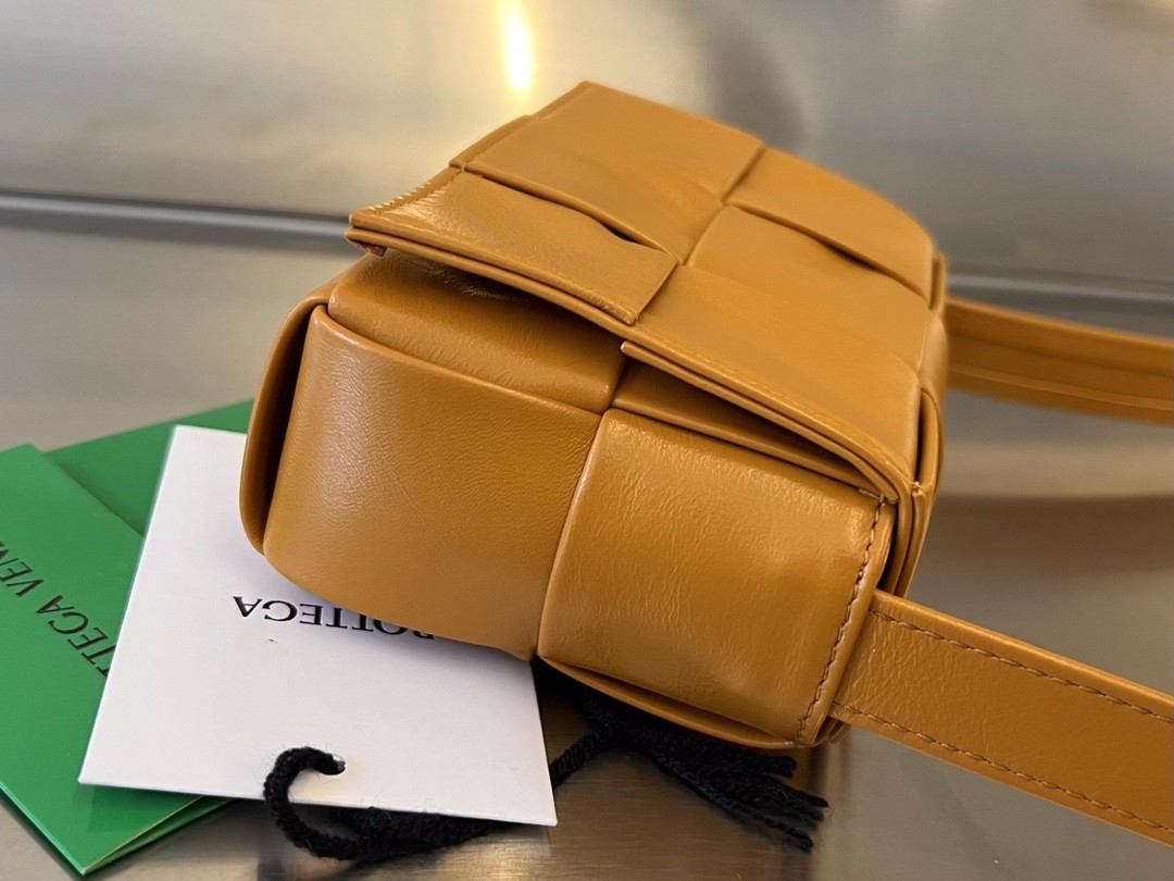 Сумка BOTTEGA VENETA Candy Cassette