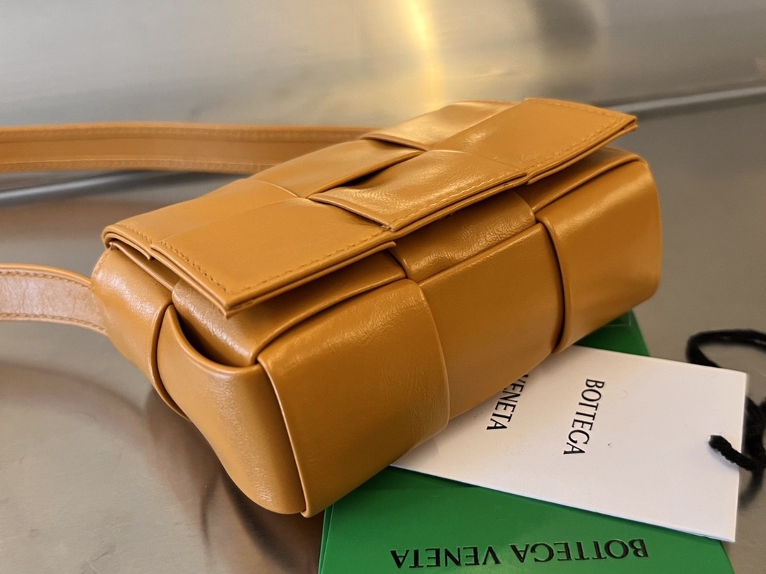 Сумка BOTTEGA VENETA Candy Cassette