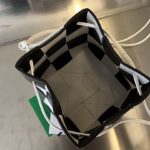 Сумка BOTTEGA VENETA Small Cassette Cross-Body Bucket