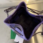 Сумка BOTTEGA VENETA Small Cassette Cross-Body Bucket