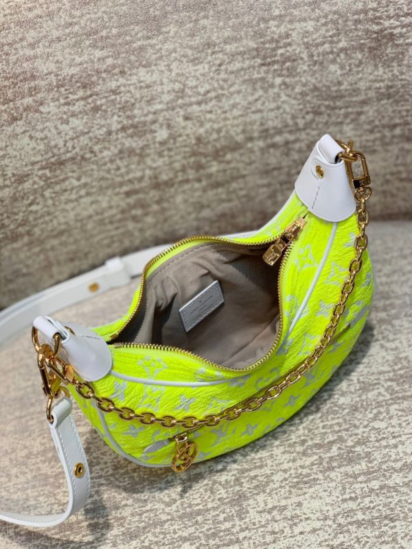 Сумка LOUIS VUITTON LOOP