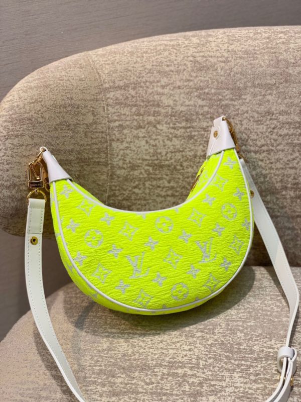 Сумка LOUIS VUITTON LOOP