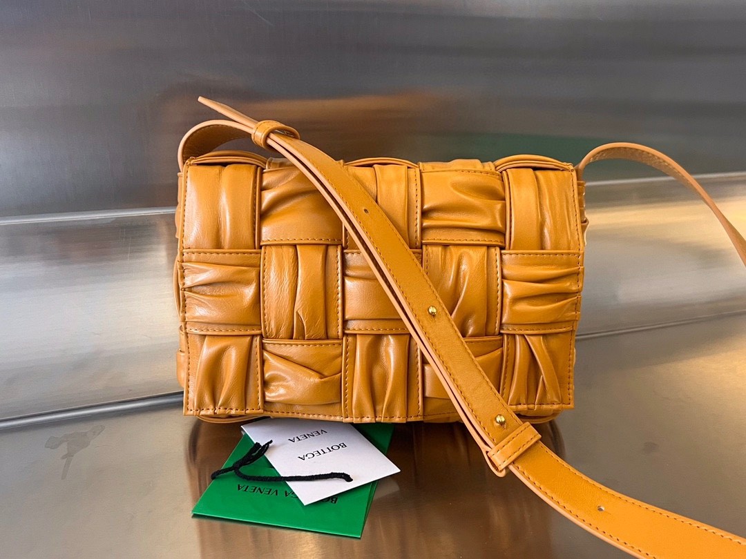 Сумка BOTTEGA VENETA Cassette