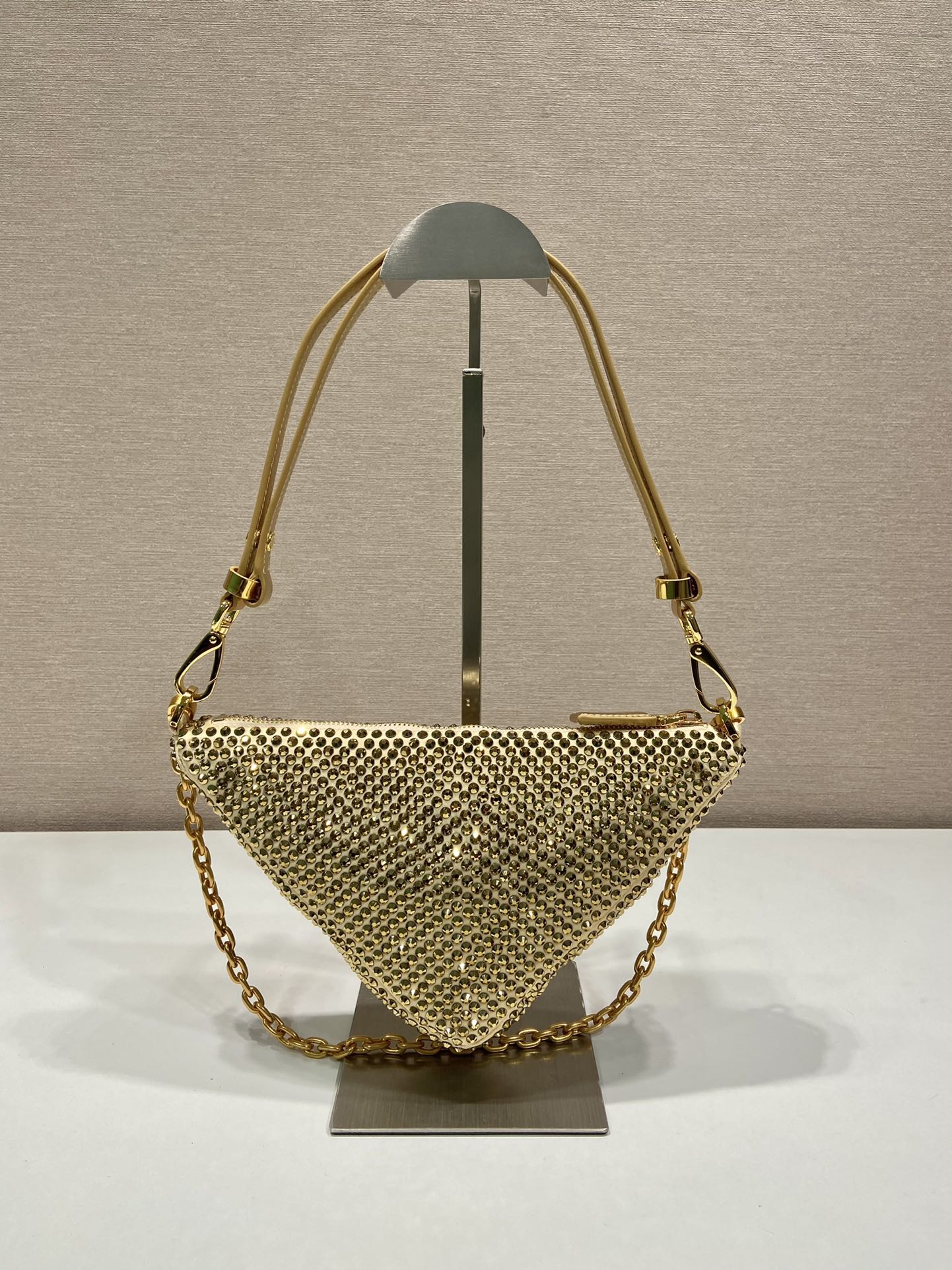 Сумка PRADA Triangle с кристаллами